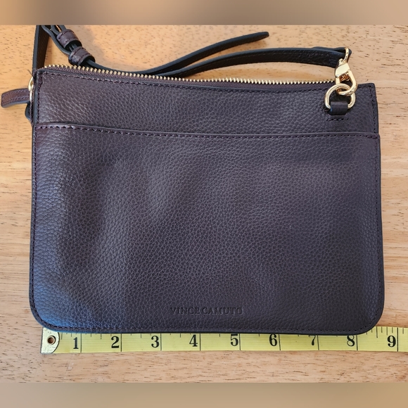 Vince Camuto leather and multi strap cross body bag with braided zipper. NWOT - Picture 7 of 11